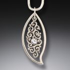 Leaf Pendant - <b>Dancing Leaf</b>