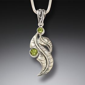 Silver and peridot leaf pendant - Peridot Leaf